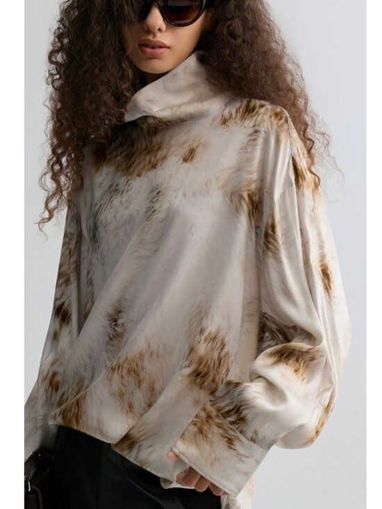 Front Row Tops - The Front Row Shop Fur Print Top, size Small